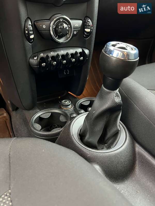 Хэтчбек MINI Cooper 2012 в Львове