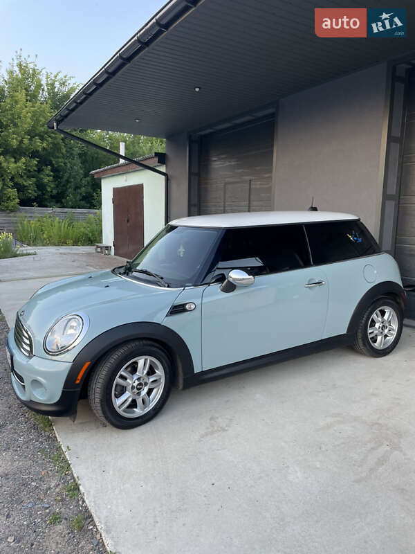 MINI Cooper 2013