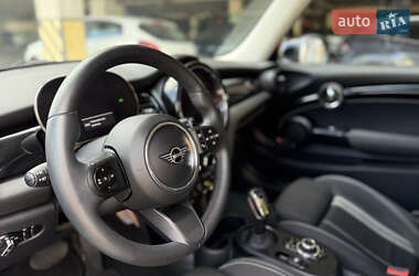 Хэтчбек MINI Cooper 2022 в 