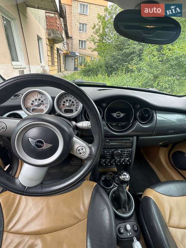 Хэтчбек MINI Cooper 2004 в Ровно