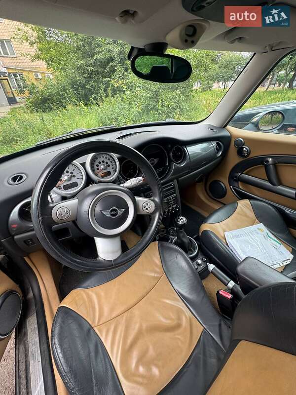 Хэтчбек MINI Cooper 2004 в Ровно