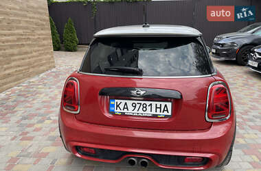 Хетчбек MINI Cooper 2015 в 