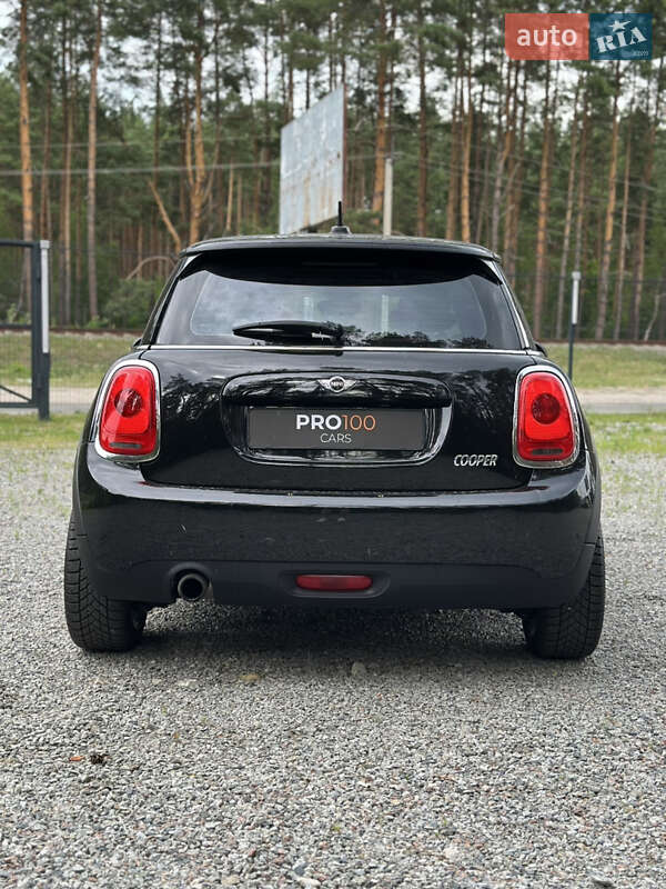 Хетчбек MINI Cooper 2016 в Гостомелі