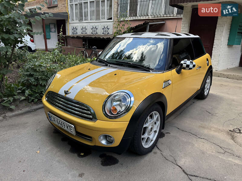 Хетчбек MINI Cooper 2007 в 