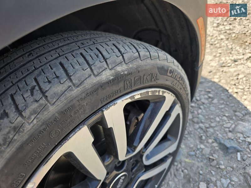 Хэтчбек MINI Cooper 2019 в Днепре
