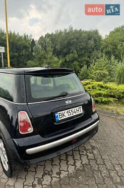 Хэтчбек MINI Cooper 2005 в 