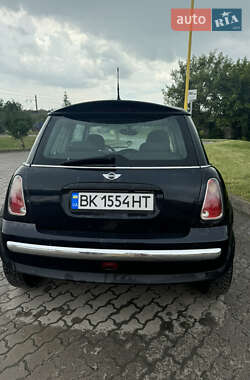 Хэтчбек MINI Cooper 2005 в 