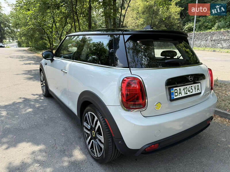 Хетчбек MINI Cooper 2022 в Києві