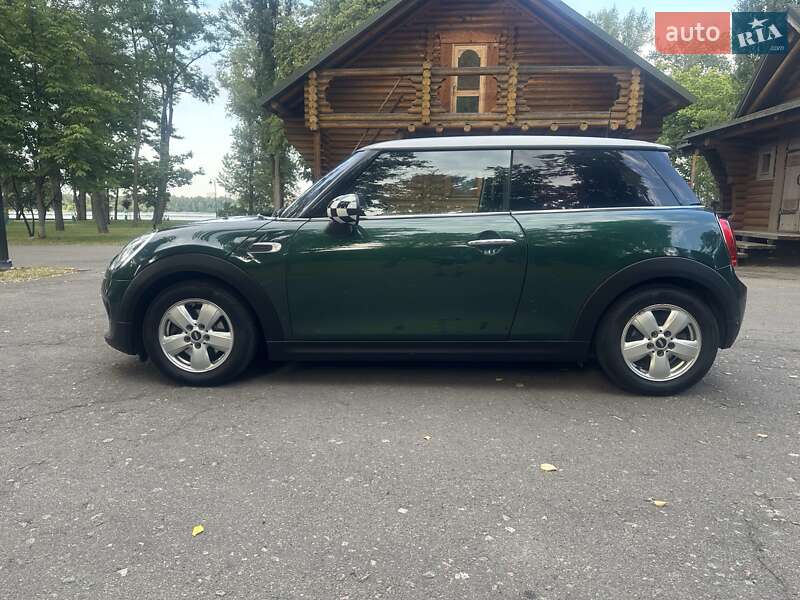 Хетчбек MINI Cooper 2016 в Києві