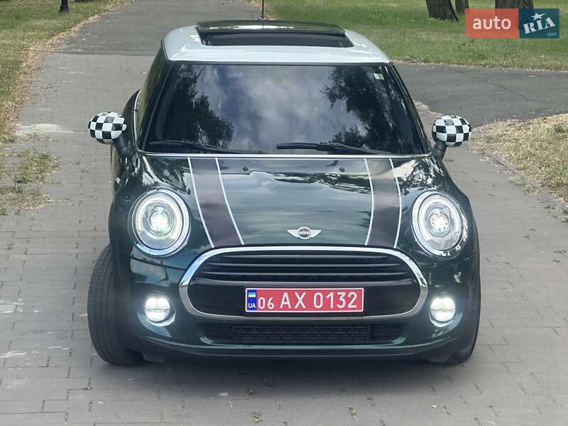 Хетчбек MINI Cooper 2016 в Києві