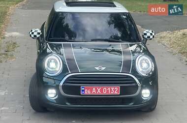 Хэтчбек MINI Cooper 2016 в 