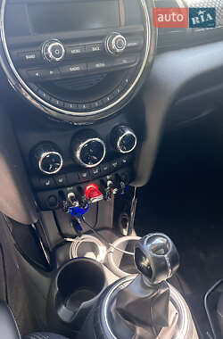Хэтчбек MINI Cooper 2014 в 