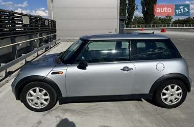 Хетчбек MINI Cooper 2002 в 