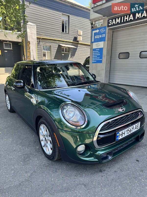 Хэтчбек MINI Cooper 2016 в Одессе