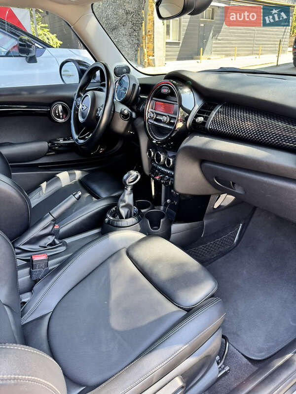 Хэтчбек MINI Cooper 2016 в Одессе