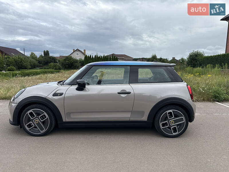 Хэтчбек MINI Cooper 2022 в Киеве
