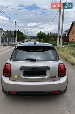 Хэтчбек MINI Cooper 2022 в 