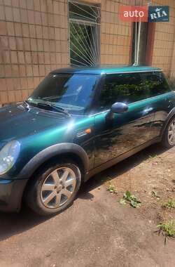 Хэтчбек MINI Cooper 2004 в Черкассах