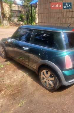 Хэтчбек MINI Cooper 2004 в Черкассах