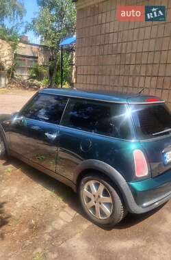 Хэтчбек MINI Cooper 2004 в Черкассах