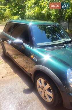 Хэтчбек MINI Cooper 2004 в Черкассах