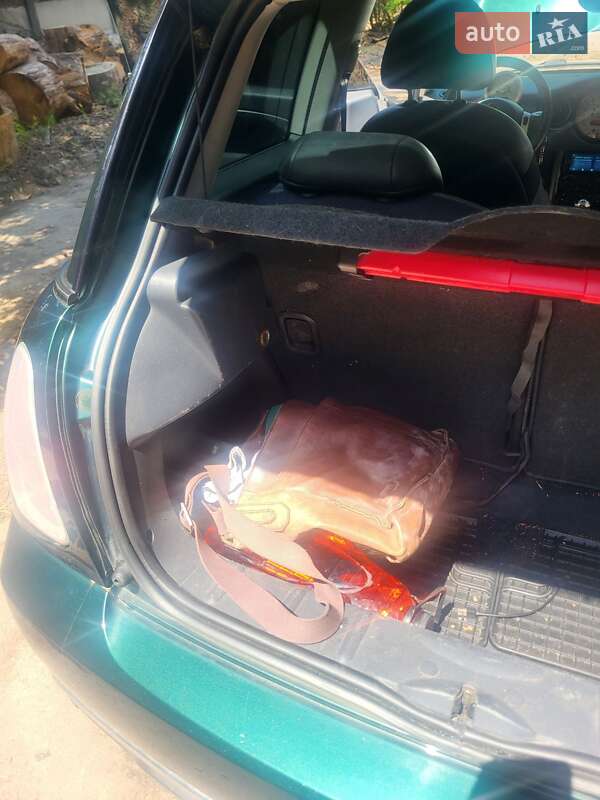 Хэтчбек MINI Cooper 2004 в Черкассах