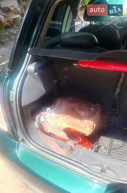 Хэтчбек MINI Cooper 2004 в 