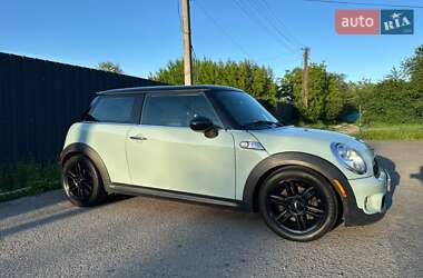 Хетчбек MINI Cooper 2013 в 