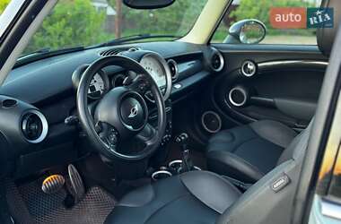 Хетчбек MINI Cooper 2013 в 