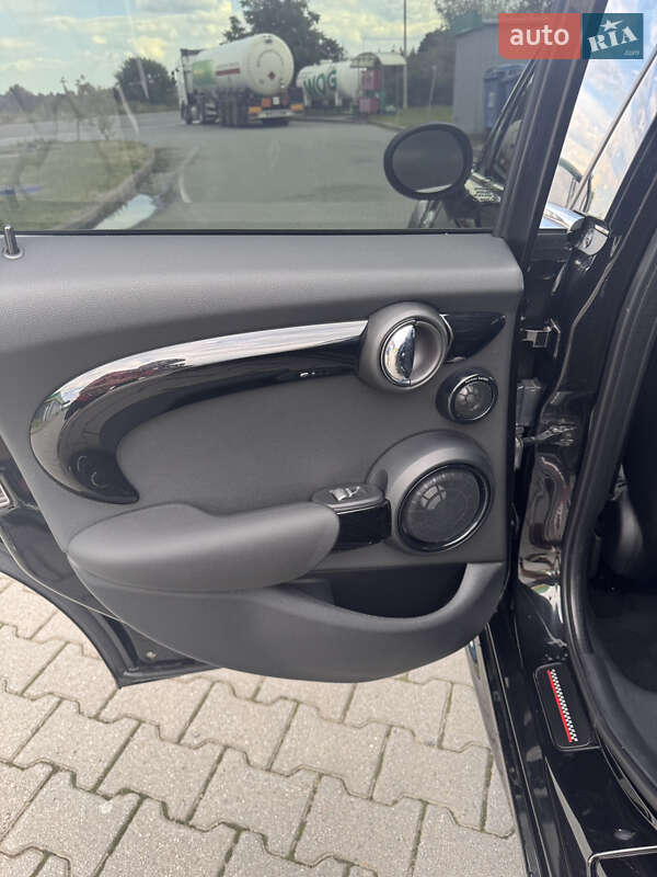 Хэтчбек MINI Cooper 2017 в Ивано-Франковске