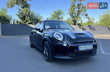Хэтчбек MINI Cooper 2022 в 