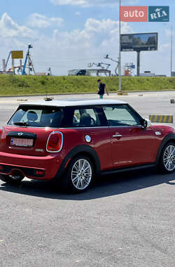 Хетчбек MINI Cooper 2015 в 