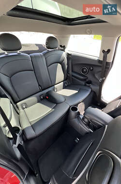 Хетчбек MINI Cooper 2015 в 