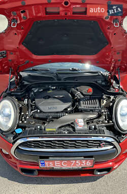 Хетчбек MINI Cooper 2015 в 