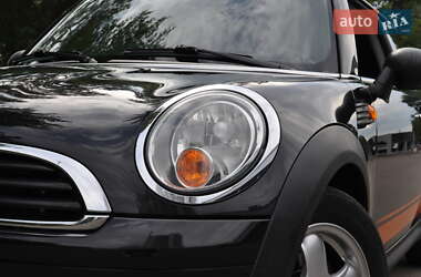 Хэтчбек MINI Cooper 2010 в 