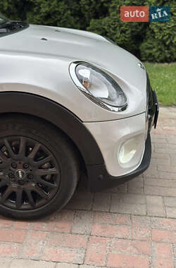 Хэтчбек MINI Cooper 2018 в 
