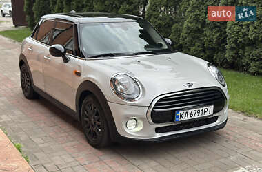 Хэтчбек MINI Cooper 2018 в 