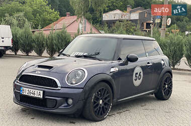 Хэтчбек MINI Cooper 2013 в 