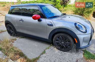 Хэтчбек MINI Cooper 2023 в 