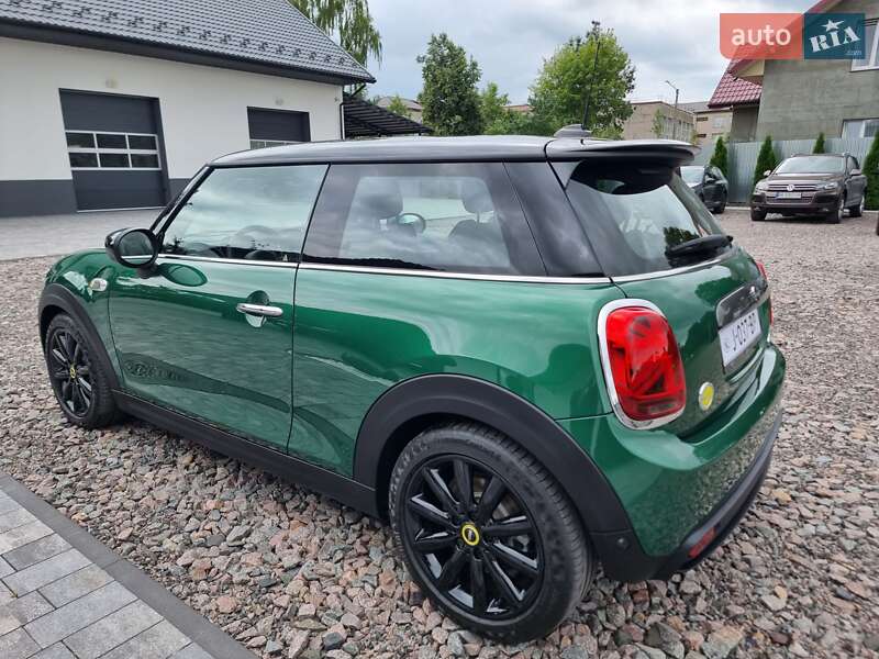 Хэтчбек MINI Cooper 2020 в Радивилове