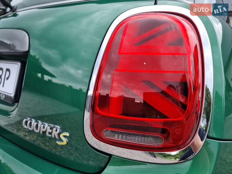 Хэтчбек MINI Cooper 2020 в Радивилове