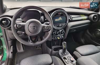 Хэтчбек MINI Cooper 2020 в 