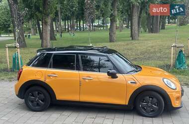 Хетчбек MINI Cooper 2014 в 