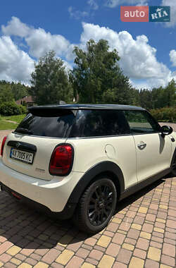 Хэтчбек MINI Cooper 2014 в 