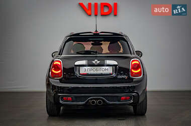 Хэтчбек MINI Cooper 2015 в 