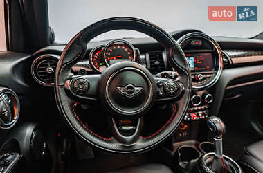 Хэтчбек MINI Cooper 2015 в 