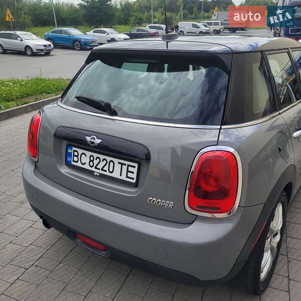 Хэтчбек MINI Cooper 2015 в Львове