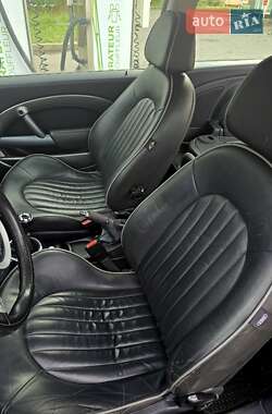 Хэтчбек MINI Cooper 2006 в 
