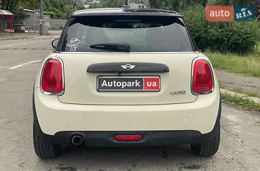 Хэтчбек MINI Cooper 2015 в 
