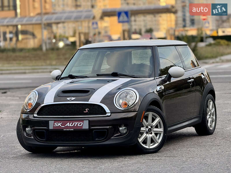 MINI Cooper 2011